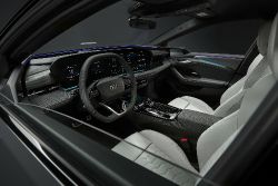 Audi A6 Avant e-tron - performance interior