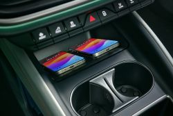 Škoda Elroq - interior phone charger