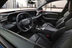 Audi Q6 Sportback e-tron - interior dashboard